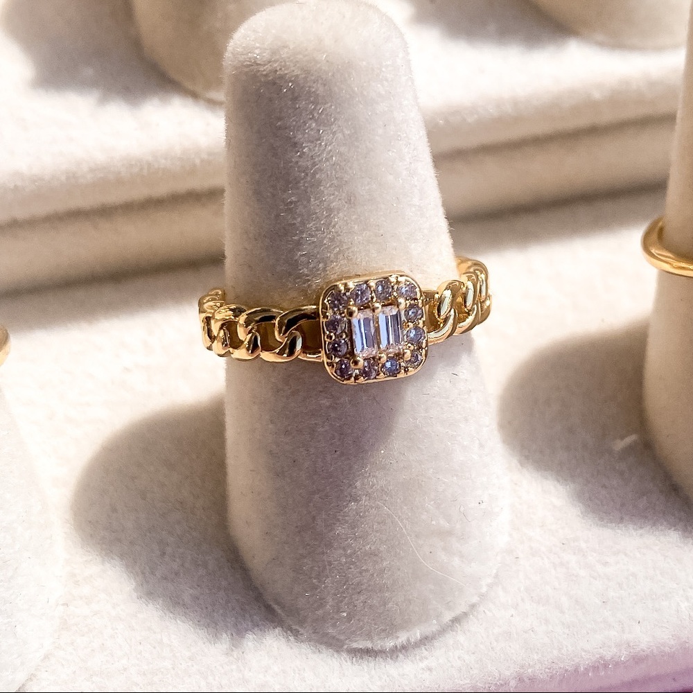 Gold filled chain ring